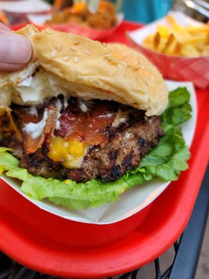 Burger Lounge by null