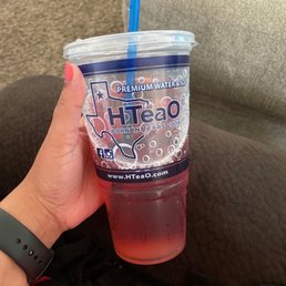 Sweet Georgia peach tea. Sweet Georgia peach tea.