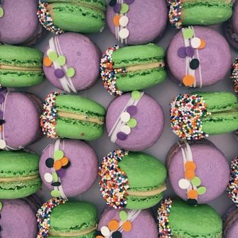 Flavorbomb Macarons - Booberry & Caramel Apple - Bakeries Near Me Flavorbomb Macarons - Booberry & Caramel Apple - Bakeries Near Me