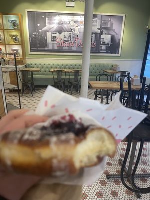 Stan's Donuts & Coffee by null