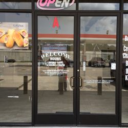 Lake Donuts - New donut shop now open.