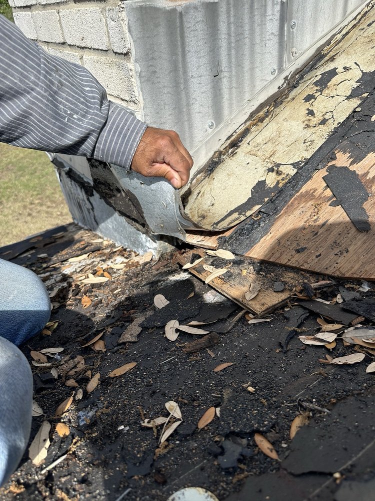 Slide of Leo's S & S Roofing