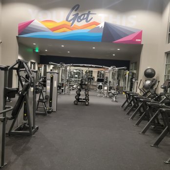 AMLI Cherry Creek - Clean gym - Apartments Near Me - Glendale, Colorado