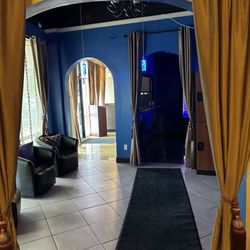 Bowtie massage - Entrance towards Massage Chair Room...