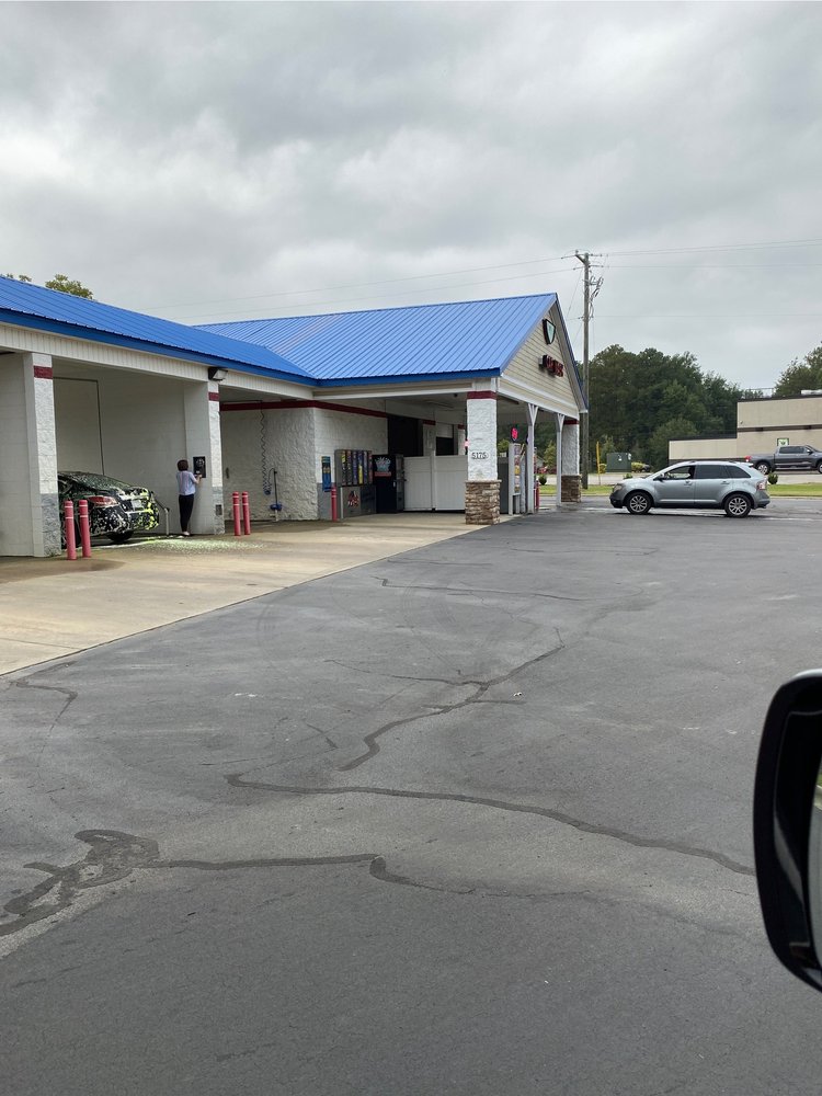 Dale’s Car Wash, Sanford Roadtrippers