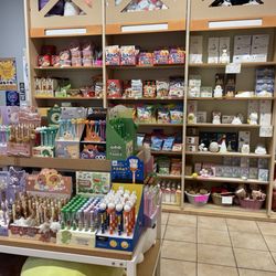Mochi - Snacks, pens, slime...