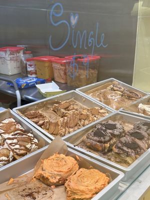 Benji's Buns by null