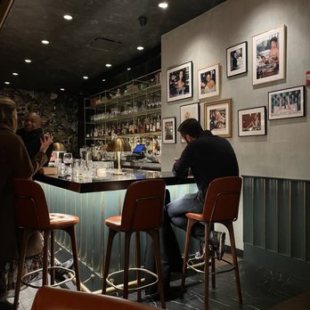 Alpana - Bar area - New American Near Me - Chicago, Illinois