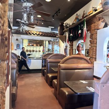 Lindo Michoacan - Interior 1 - Mexican Near Me - Las Vegas, Nevada Lindo Michoacan - Interior 1 - Mexican Near Me - Las Vegas, Nevada