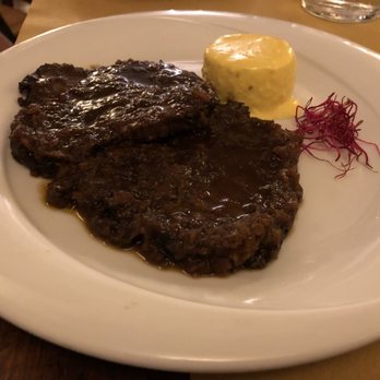La Taverna di San Giuseppe - Braised beef with cauliflower mash - Tuscan Near Me - Siena, SI La Taverna di San Giuseppe - Braised beef with cauliflower mash - Tuscan Near Me - Siena, SI