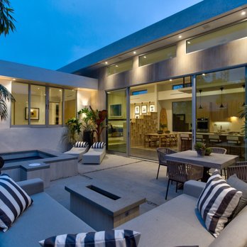Mark Labbato Photography - Venice home outdoor patio, twilight. - Real Estate Photography Near Me Mark Labbato Photography - Venice home outdoor patio, twilight. - Real Estate Photography Near Me