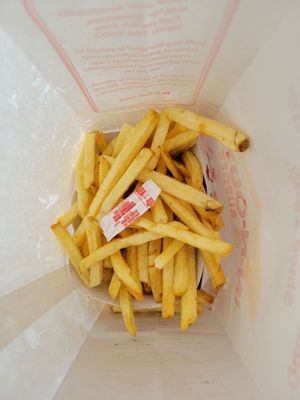 In-N-Out Burger by null