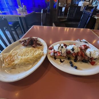 Doug's Place - Concha French toast!!! 10/10 everything was amazing and great service. - Breakfast & Brunch Near Me - Castro Valley, California Doug's Place - Concha French toast!!! 10/10 everything was amazing and great service. - Breakfast & Brunch Near Me - Castro Valley, California