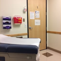 The Orthopedic Clinic Association - TOCA Phoenix - After waiting 50 minutes after my appointment. I guess sticking me in a room is their solution. Your solution sucks!!