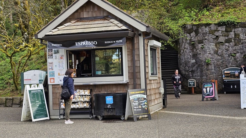 Multnomah Falls Logo