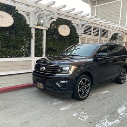 Black Tie Limousine - Santa Monica