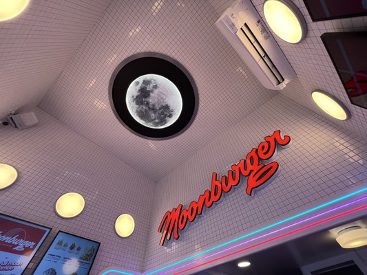 Moonburger by null