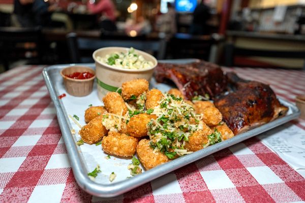 Armadillo Willy's BBQ by null