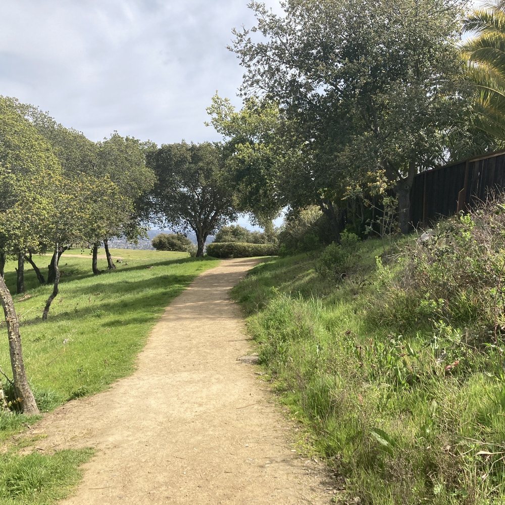 Eaton Park - Trailhead at Loma - Parks Near Me - San Carlos, California Eaton Park - Trailhead at Loma - Parks Near Me - San Carlos, California