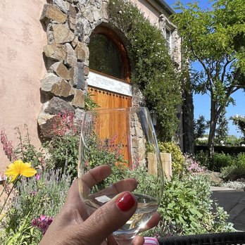 Peju Winery - Crisp Sauv Blanc - Wine Tasting Room Near Me - Rutherford, California