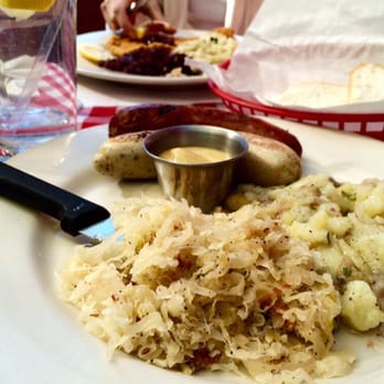 Jorg's Cafe Vienna - Jörgs wurst teller with smoked Bratwurst and Weißwurst - German Near Me - Plano, Texas Jorg's Cafe Vienna - Jörgs wurst teller with smoked Bratwurst and Weißwurst - German Near Me - Plano, Texas