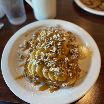 Shelly's Cafe - Banana Nut Caramel French Toast - Breakfast & Brunch Near Me - Tampa, Florida