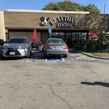 Braxton's Kitchen - Outside - Breakfast & Brunch Near Me - Camarillo, California