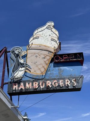 Eastwind Drive-In by null