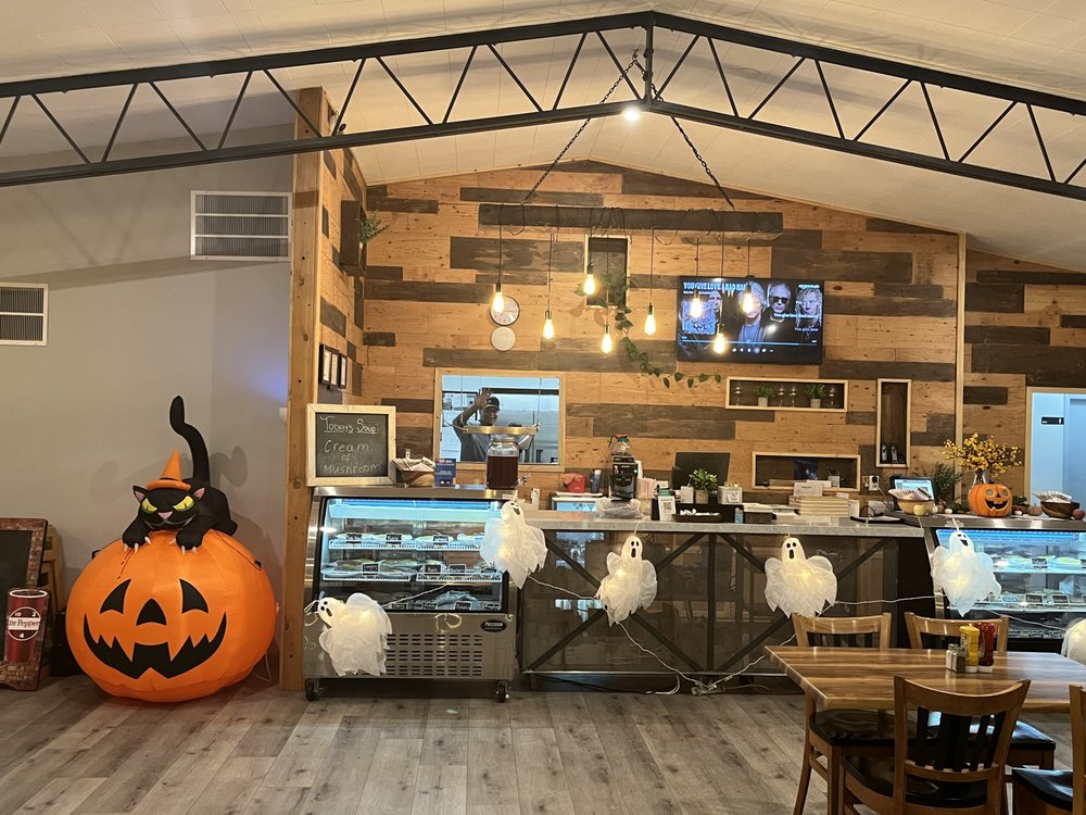 SUNGLOW MOTEL AND FAMILY RESTAURANT Updated June 2024 30 Photos