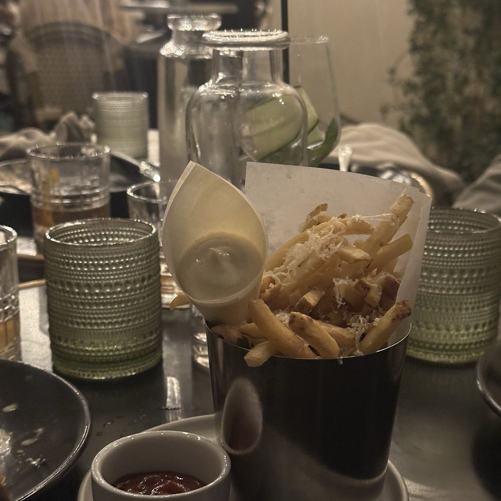 Château - Truffle Fries - Cocktail Bars Near Me - Walnut Creek, California Château - Truffle Fries - Cocktail Bars Near Me - Walnut Creek, California
