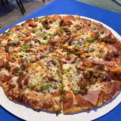 Holy Smokes Pizza - Supreme pizza (no mushroom or olive)