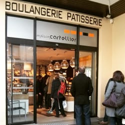 Boulangerie Cartellier - Premier indice qui met en confiance : la file d'attente qui ne cesse de s'allonger le midi :)