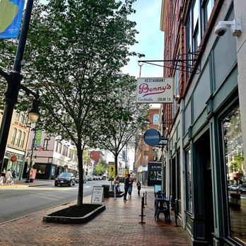 Benny's - Outside - Italian Near Me - Portland, Maine