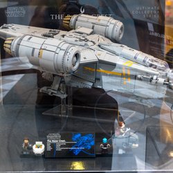 The Lego Store - Razorcrest