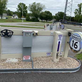 RV Self-Park - Best setup - Parking Near Me - Sullivan, Missouri RV Self-Park - Best setup - Parking Near Me - Sullivan, Missouri