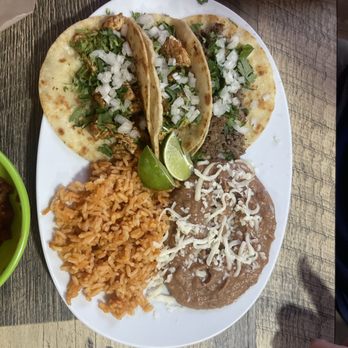 El Lobo Picante - Street tacos - Mexican Near Me - Loranger, Louisiana El Lobo Picante - Street tacos - Mexican Near Me - Loranger, Louisiana