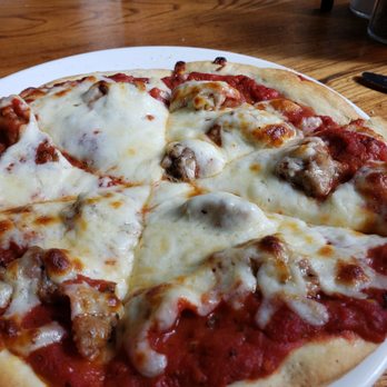 Giordano's - Extra thin sausage. Mmmm - Pizza Near Me - Chicago, Illinois