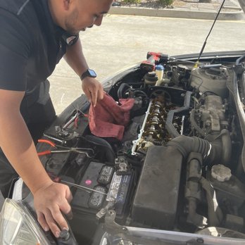 Castrol Premium Lube Express - Auto Repair Near Me - Aliso Viejo, California