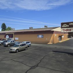 UGM Thrift Store - Valley - Front of store