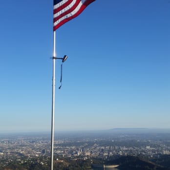 Cahuenga Peak - Top of the mountain - Hiking Near Me - Los Angeles, California Cahuenga Peak - Top of the mountain - Hiking Near Me - Los Angeles, California