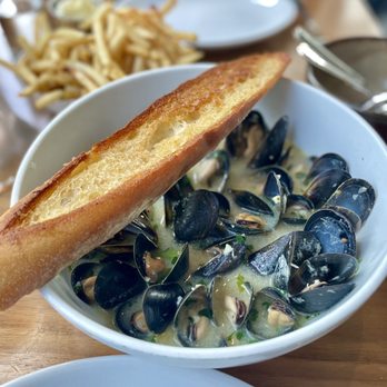 St. Jack - Moules marinière - French Near Me - Portland, Oregon St. Jack - Moules marinière - French Near Me - Portland, Oregon