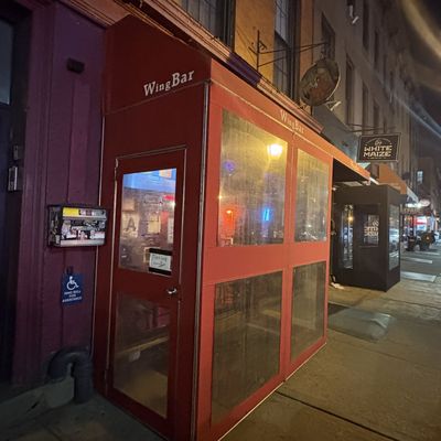 Wingbar by null