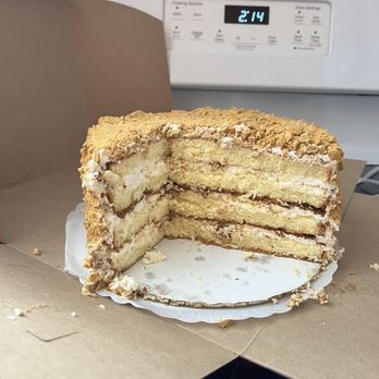 Yasukochi's Sweet Stop - 8" coffee crunch cake - Bakeries Near Me - San Francisco, California