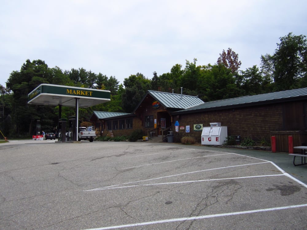 GOLDEN POND COUNTRY STORE Updated April 2024 13 Reviews 10 Shepard Hill Rd, Holderness