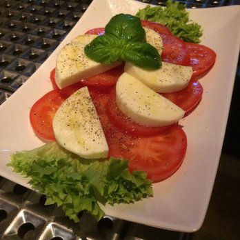 Adria - Tomate-Mozzarella - Serbo Croatian Near Me - Rendsburg, SH