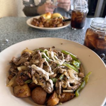 Bill's Cafe - Fajitas skillet - Breakfast & Brunch Near Me - San Jose, California