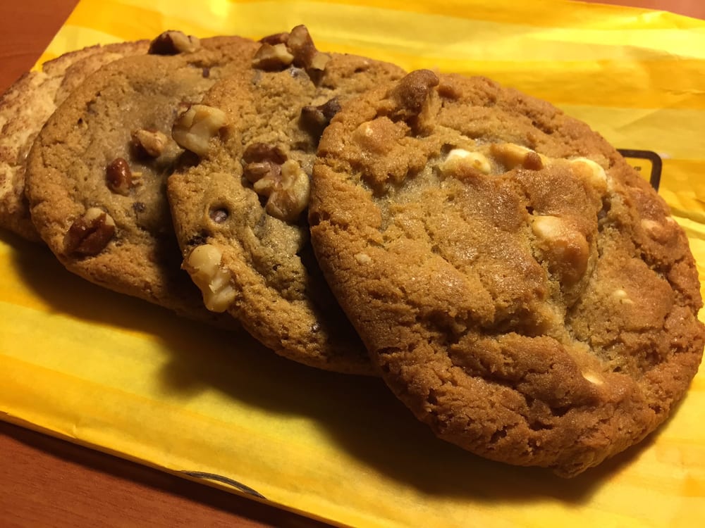 BASKIN ROBBINS Updated June 2024 7021 S Memorial Dr, Tulsa, Oklahoma Ice Cream & Frozen