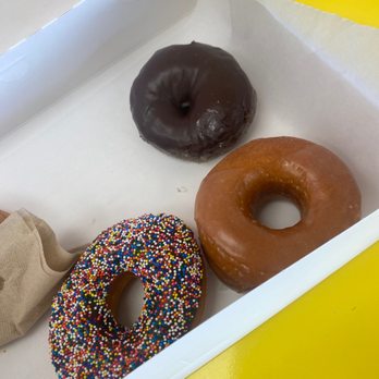 Donut King - Glazed King Donuts - Donuts Near Me - Winter Park, Florida Donut King - Glazed King Donuts - Donuts Near Me - Winter Park, Florida