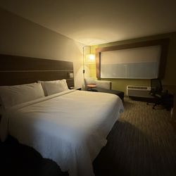 Holiday Inn Express & Suites Savannah N - Port Wentworth