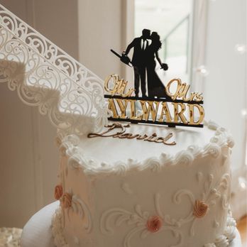 ウエディングケーキ　welcome board wedding cake Wedding Cake Ideas & Designs